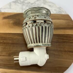 Retired Scentsy Charlemagne Wall Wax Warmer Plug In Fleur-De-Lis Night Light